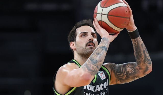 KAPTAN GEMİDE KALDI