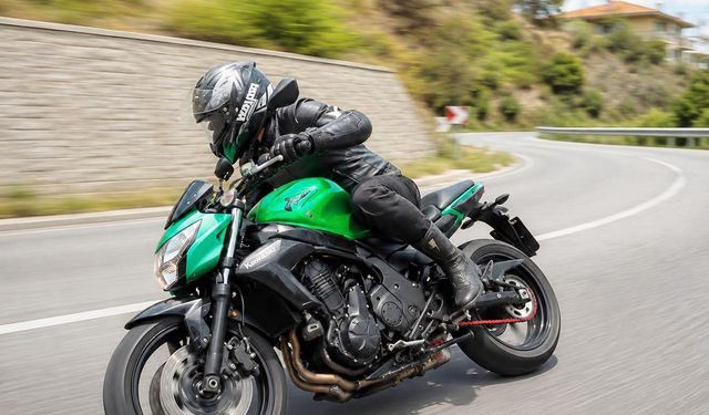 MOTOSİKLETTEKİ YÜKSELİŞ SÜRÜYOR