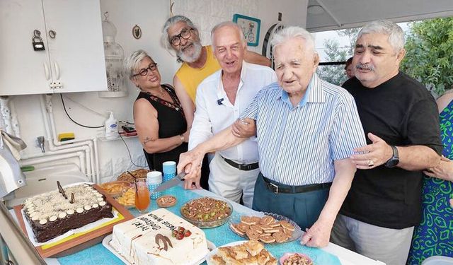 BİR ASRI DEVİRDİ, 101. YAŞINI KUTLADI