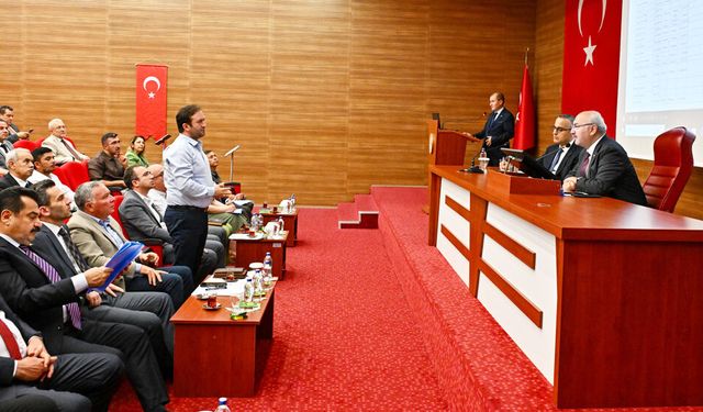 VALİ KÖŞGER: ASIL SORUN TERK EDİLEN HAYVANLAR
