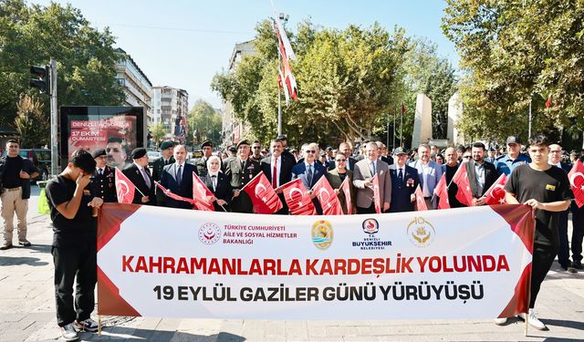 "KAHRAMANLARLA KARDEŞLİK YOLUNDA"
