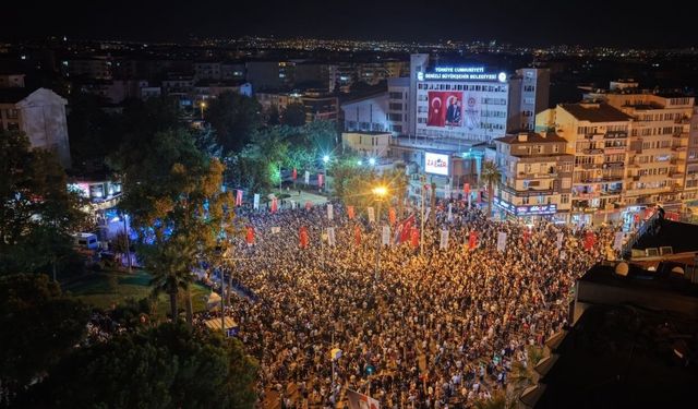 KIRMIZI-BEYAZ COŞKU