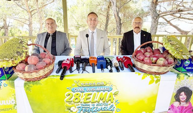 ÇİVRİL’E YILDIZ YAĞMURU