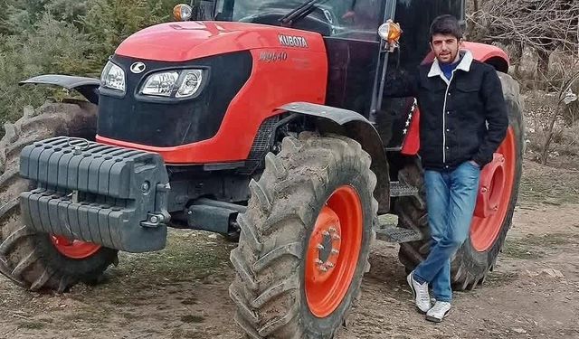 RÖMORKUN ALTINDA KALDI GENÇ ÇİFTÇİ KURTARILAMADI