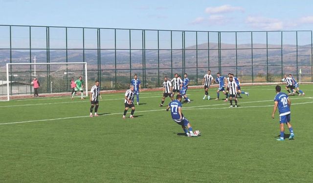 ÇAL BELEDİYESPOR UMUT VERDİ