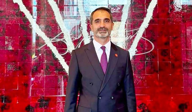 AYHAN ORAN İSTİFA ETTİ