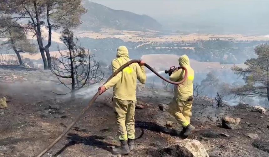 ÇAL’DAKİ ORMAN YANGINI SÖNDÜRÜLDÜ