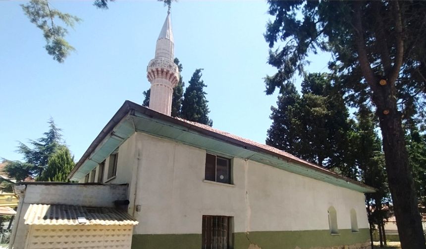 ÇİVRİL SOFU CAMİİ’NDE RESTORASYON BAŞLADI
