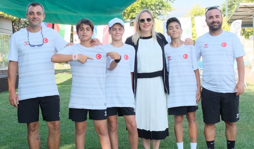 TENİSİN KALBİ DENİZLİ’DE ATIYOR