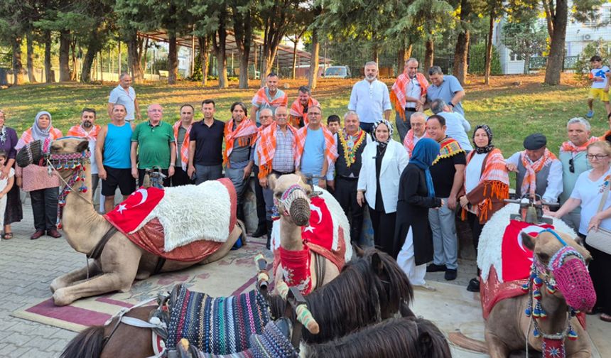 YÖRÜKLERİN DEVELERLE GÖÇÜ DENİZLİ'DE CANLANDIRILDI