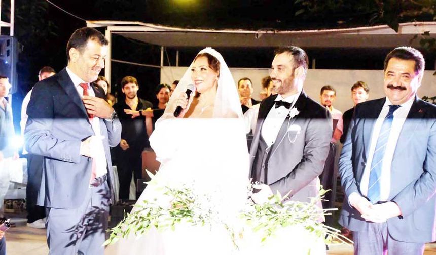 GAZETECİLERİN MUTLU GÜNÜ