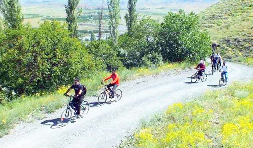 DOĞA TUTKUNLARI BULUŞACAK