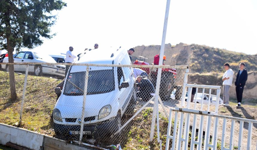 ŞEMİKLER SAHASI’NDA KORKUTAN KAZA