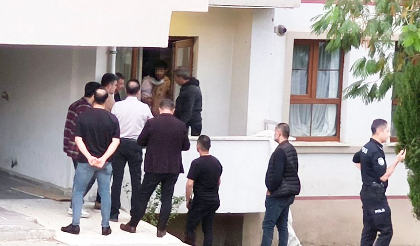 EŞİNİ VE KIZLARINI REHİN ALDI