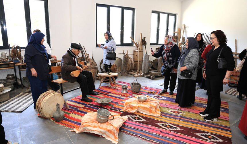 YERYÜZÜ PAZARI KURULUYOR