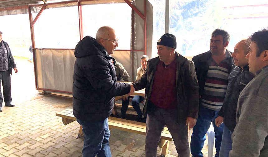 BAŞKAN ARSLAN UMRECİLERİ YEMEKLE KARŞILADI