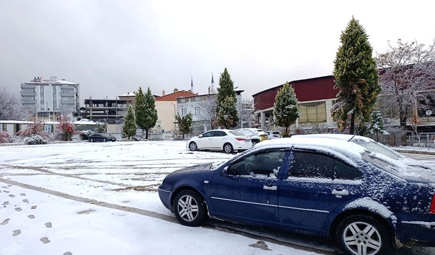 KALE BEYAZA BÜRÜNDÜ