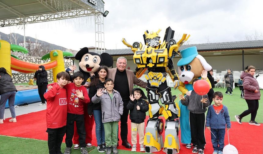 HONAZ'DA SÖMESTR EĞLENCESİ MÜZİKLE RENKLENDİ