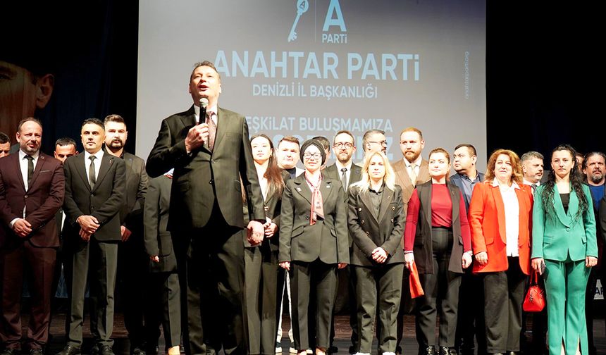 ANAHTAR PARTİ’DE COŞKULU BULUŞMA