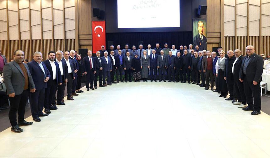 BAŞKAN ŞENİZ DOĞAN MUHTARLARLA BULUŞTU