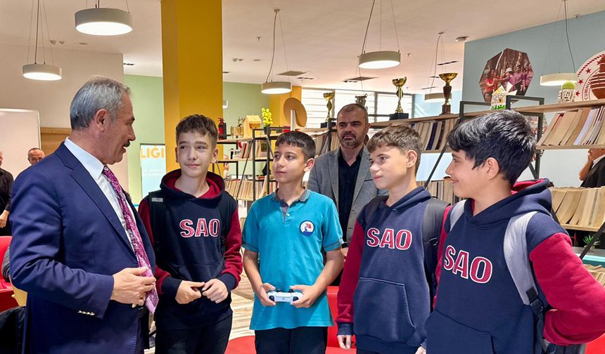 SERİNHİSAR GENÇLİK MERKEZİ AÇILDI