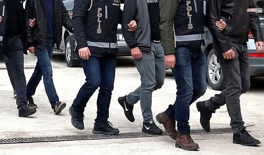 FETÖ OPERASYONLARINDA 2 HAFTADA 298 GÖZALTI