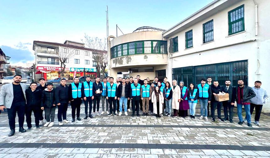 AK PARTİ İL BAŞKANI SUBAŞIOĞLU’NDAN “İFTARA 5 KALA” İKRAMI