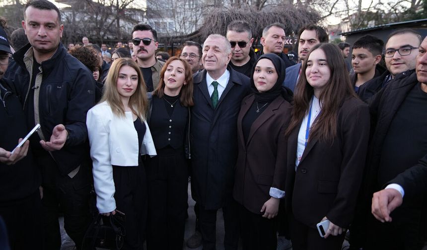 ZAFER PARTİSİ LİDERİ DENİZLİ’DE GENÇLERLE BULUŞTU