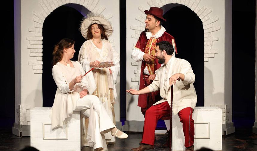 KENT TİYATROSU PERDE AÇILIYOR