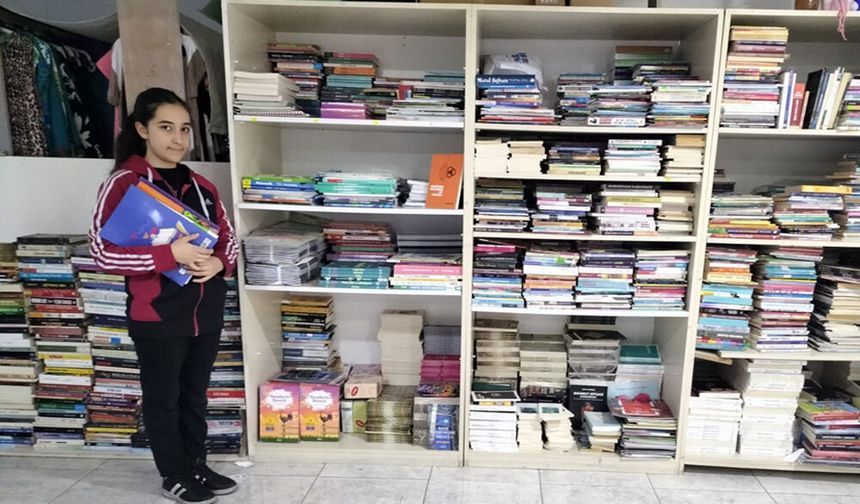 BİNLERİ KİTAPLA BULUŞTURDU