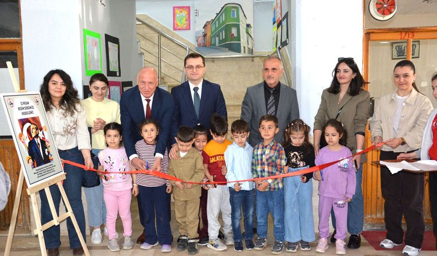 HER BİR RESİMDE UMUT NEŞE VE BAYRAM VAR