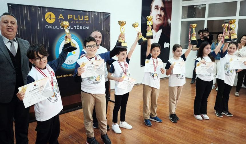 ÖĞRENCİLER ZEKA OYUNLARINDA KÜRSÜYE ÇIKTI