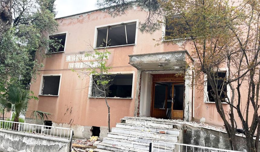 BULDAN'DA SAĞLIK OCAĞI YIKILIYOR