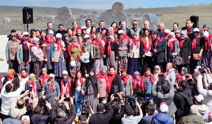 DENİLİ BÜYÜKŞEHİR BELEDİYESİ’NİN HAYVANCILIK HAMLESİNE ÜRETİCİDEN TAM NOT