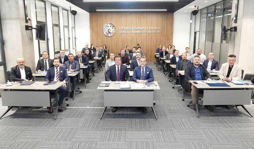 KASAPOĞLU’NDAN DİKKAT ÇEKEN UYARI: EN BÜYÜK TEHLİKE SANAYİSİZLEŞME