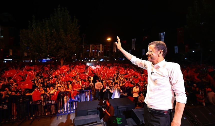 HAYATA DOKUNAN BELEDİYECİLİK