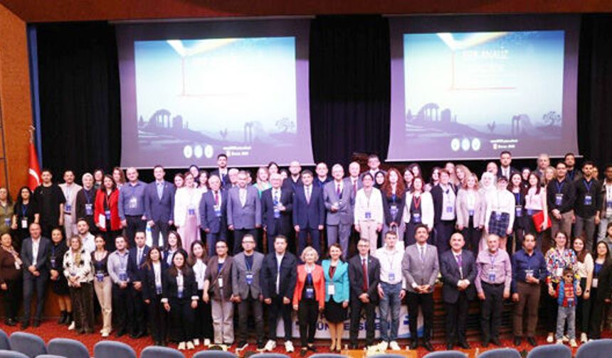 PAÜ’DE VII. ESER ANALİZ KONGRESİ BAŞLADI