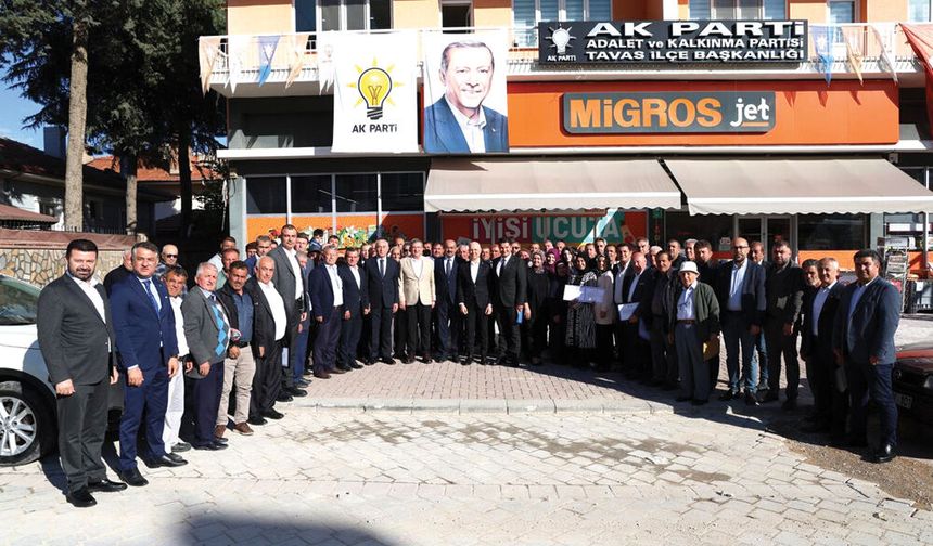AK PARTİ’DEN KAPSAMLI BULUŞMA