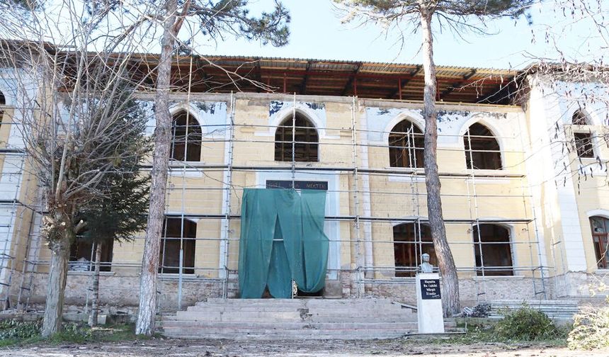 İŞÇİLER BİRBİRİNE GİRDİ