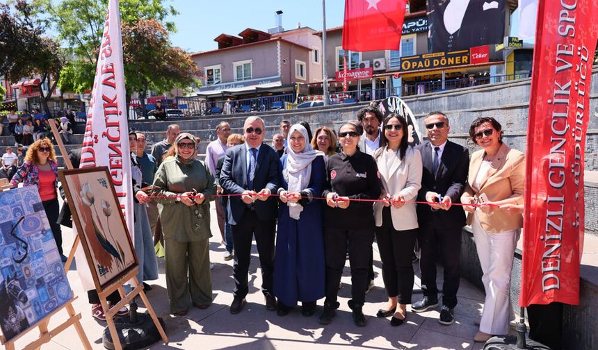 ÖĞRENCİLER ESERLERİNİ SERGİLEDİ
