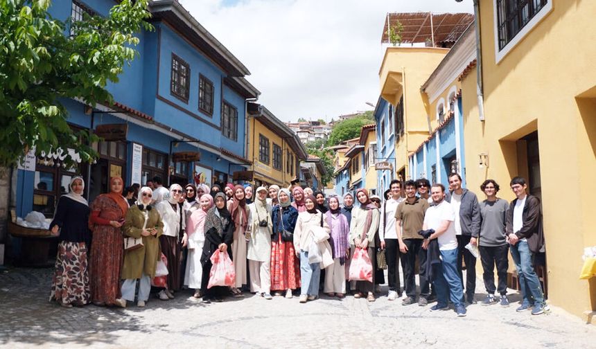 ÜNİVERSİTE ÖĞRENCİLERİNDEN BULDAN’A KÜLTÜR ÇIKARMASI