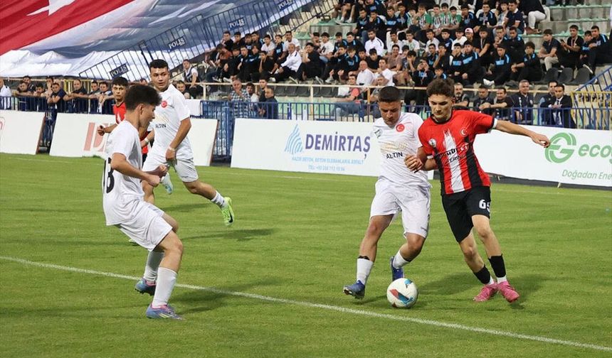 ŞAMPİYON BULDAN 4 EYLÜL
