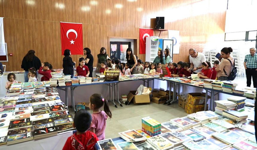 TAVAS KİTAP FUARI KAPILARINI AÇTI