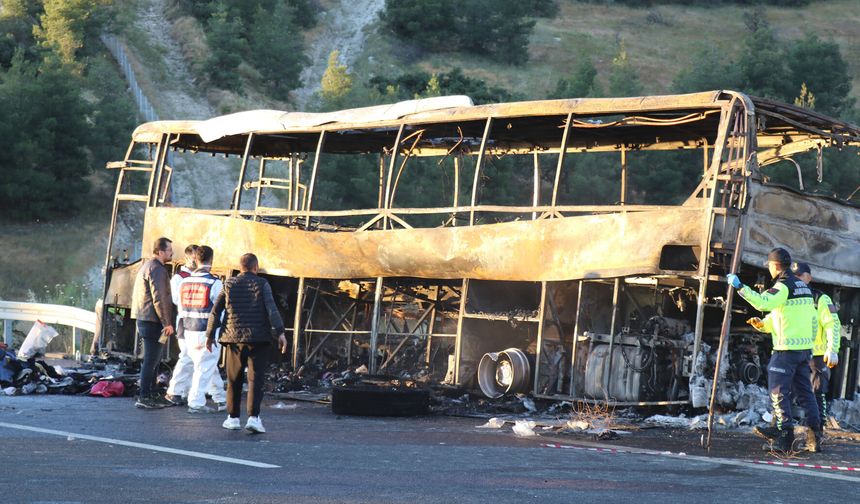 8 KİŞİNİN ÖLDÜĞÜ OTOBÜS KAZASINDA İHMAL İDDİASI
