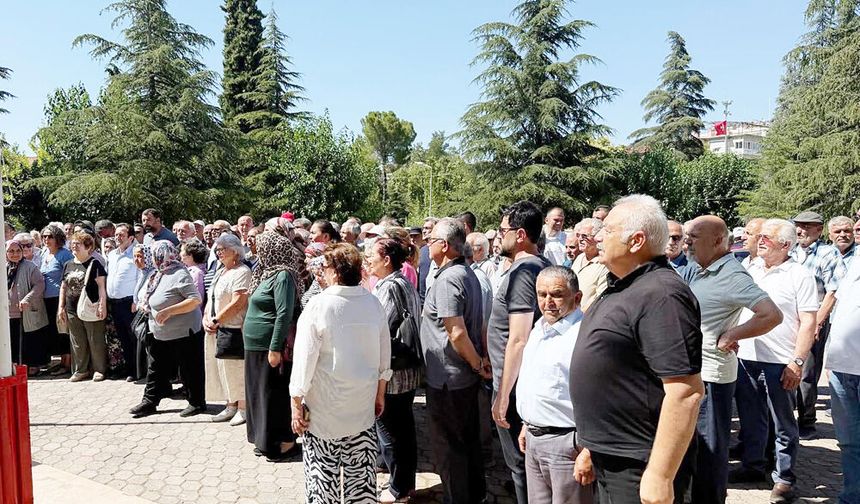ACIPAYAM’DA TOPLU İSTİFA