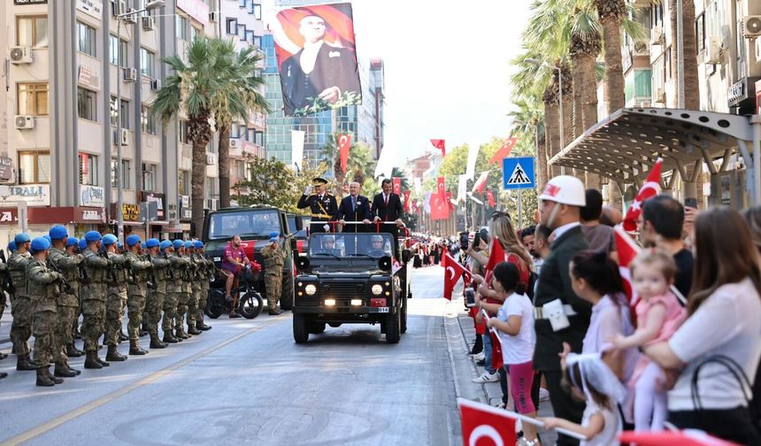 BÜYÜK ZAFER’E BÜYÜK KUTLAMA