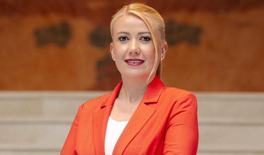 ŞENİZ DOĞAN CHP’DE KALIYOR
