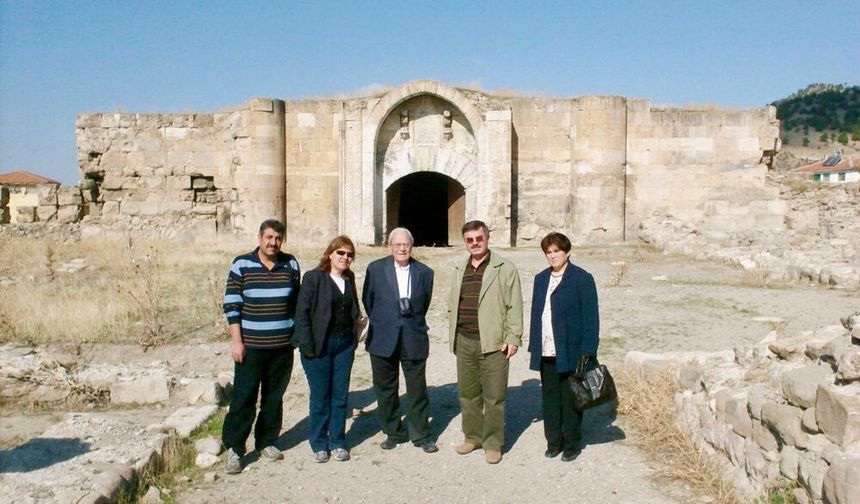 ÇARDAK’IN GEÇMİŞİ FOTOĞRAFLARLA YENİDEN HAYAT BULACAK