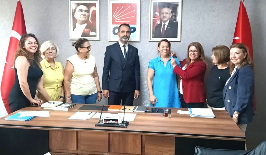ROZETİ TAKTI BAŞKAN OLDU