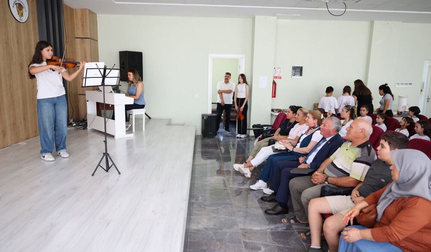 HONAZ BELEDİYESİ ÇOCUK KOROSU’NDAN MÜZİK ZİYAFETİ